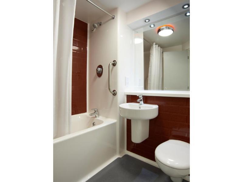 Travelodge Sunderland High Street West Экстерьер фото